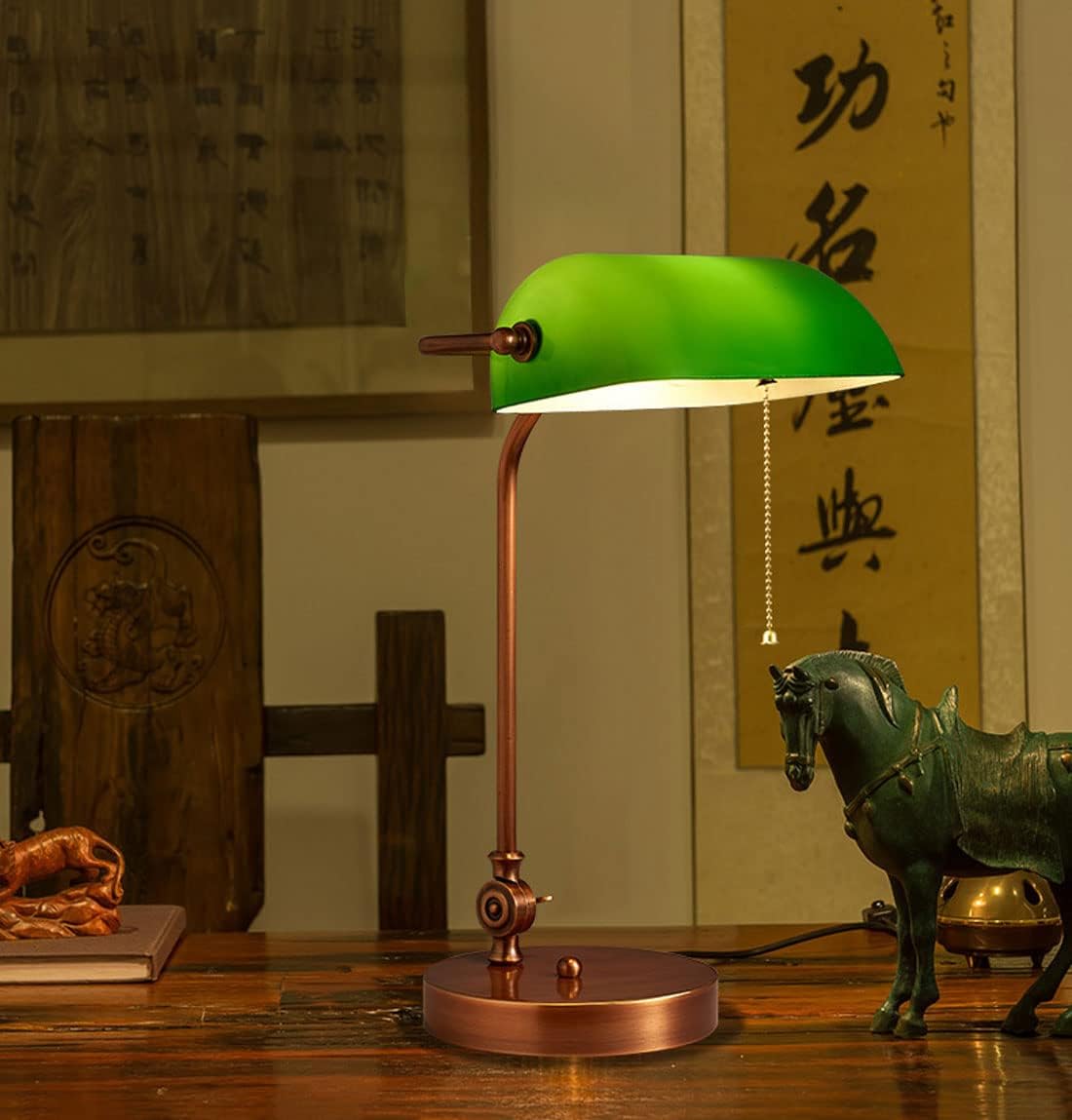 Green Bankers Deskp - Traditional Wood Table Light with Green Glass Shade - Antreadingp for Home & Office - Elegant Lightifixture (Tyg)