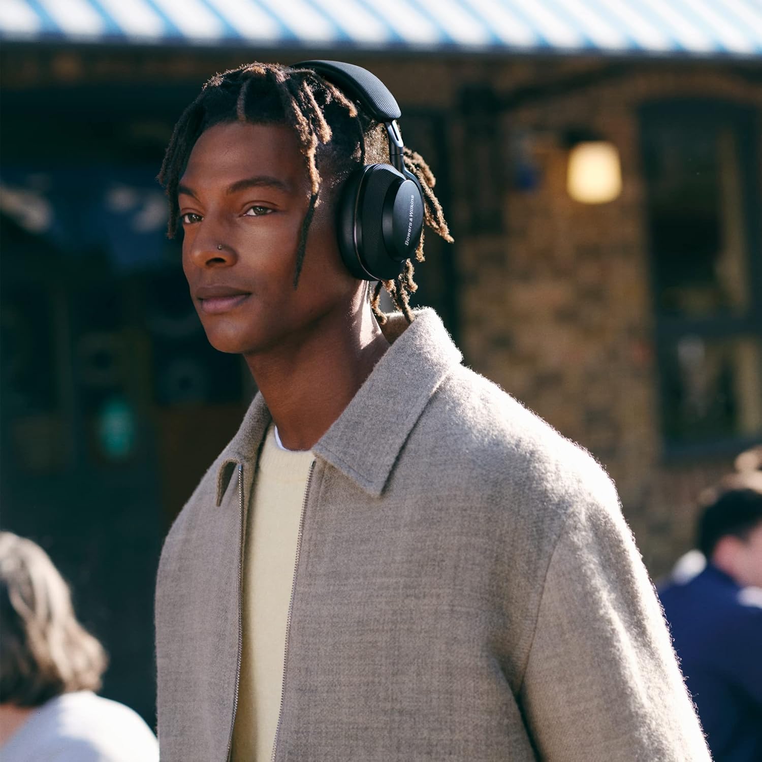 Bowers & Wilkins Px7 S2 Over-Ear Headphones - Advanced Noise Cancellation, Technical Fabrics, 30-Hour Battery Life, 15-Min Quick Charging, Black (Renewed)