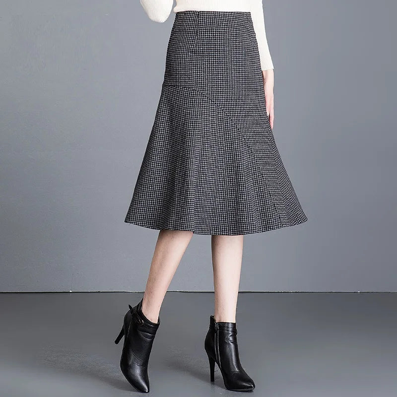 Women Patchwork Wrap Hip Skirt Autumn Winter High Waist Plaid Skirt Women Fashion Fishtail Design Mid -Length Skirt
